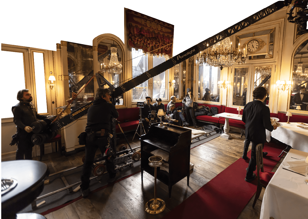 ©2023 Sky Studios Limited – Sky Italia S.r.l.– Red Joint S.r.l. – Tapelessfilm Service S.r.l. BLOCCO 181 - S2 Ep 3 15-01-2024 © Marco Piovanotto Backstage Lorenzo - Alessandro Tedeschi